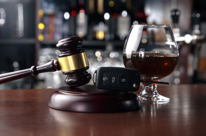 When Facing a DUI Charge, The Decision to Hire a DUI Attorney 