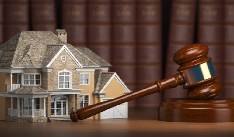 How a Real Estate Attorney Protects Buyers in Brandon, FL